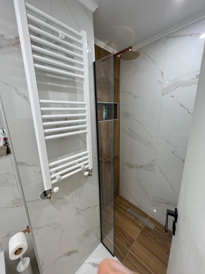 Modern 1-Bedroom Apartment In The City Center Thessaloníki Eksteriør billede